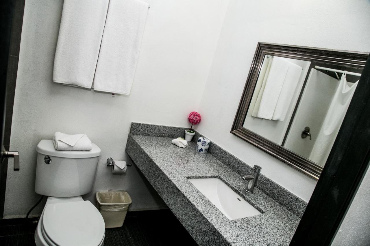 Booking Dioh 몬테레이 외부 사진
